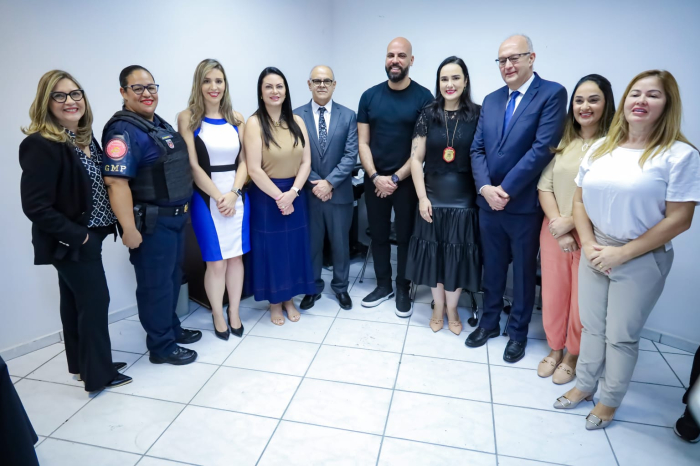 Deputado Gerson Pessoa e autoridades recebem nova Delegada da Mulher, Dra. Juliana Arduino.