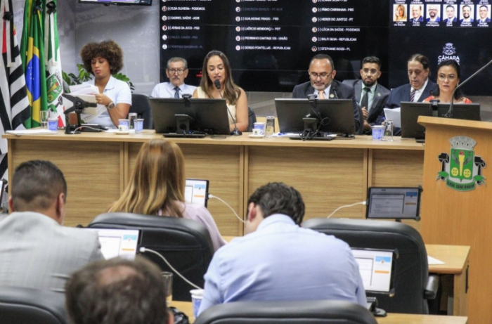 Câmara de Osasco aprova prioridade de matrícula para alunos em situação de acolhimento